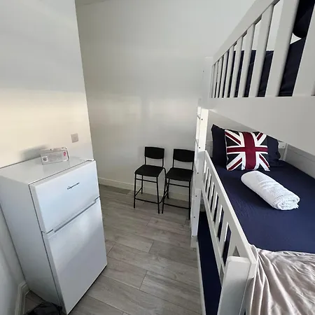 Willesden Green Budget Guesthouse